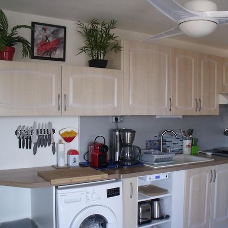 Appartement T2, 7 Jours Minimum, Climatise, 3 Etoiles, 40M2 ,Parking Prive, Mer 300M, Wifi, Piscines, Tres Propre, Ascenseurs, En Etage Le Grau-du-Roi Exterior foto
